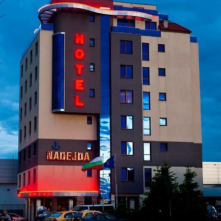 Nadejda Hotel София Экстерьер фото