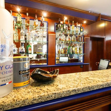 Nadejda Hotel София Экстерьер фото