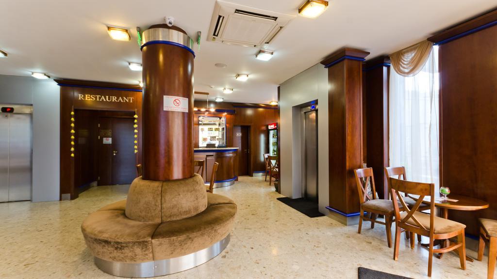 Nadejda Hotel София Экстерьер фото
