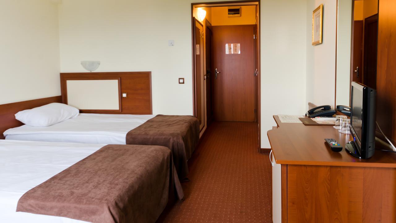Nadejda Hotel София Экстерьер фото